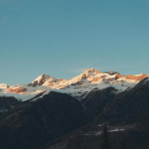 大棚女裸体舞视频大全
